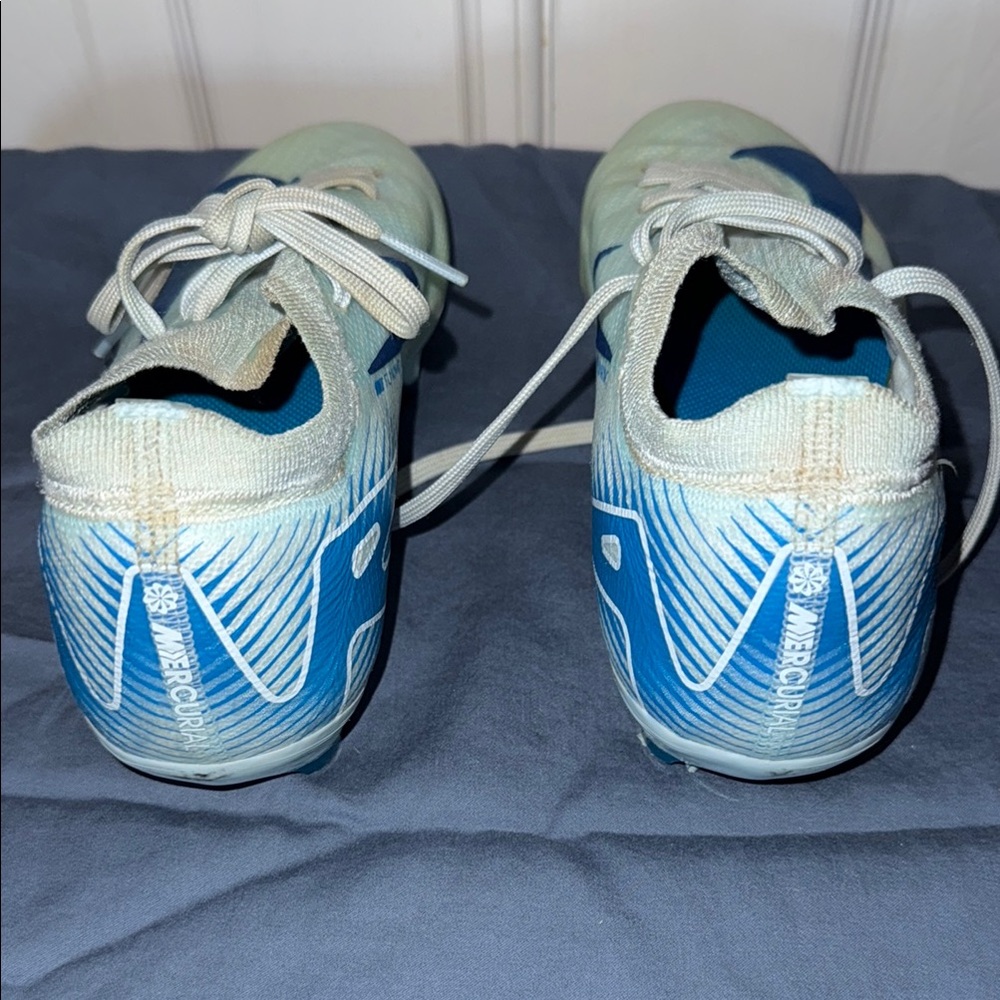 Nike Blue and White Soccer Cleats - Picture 4 of 8